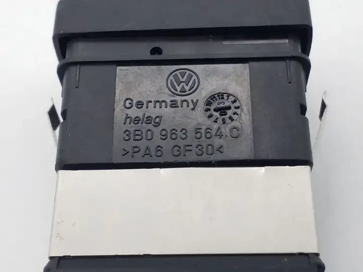 Volkswagen PASSAT B5.5 (2001 - 2005) 3B0963564C Включатель обогрева — фото 4