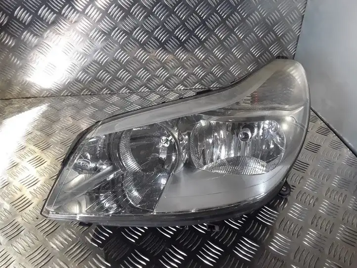 Citroen C5 (2004 - 2008) 9650055980 Передняя фара — фото 1