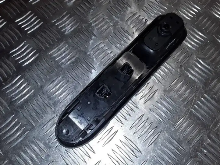 Peugeot 407 (2004 - 2011) 96468704XT Кнопка стеклоподъемников — фото 2