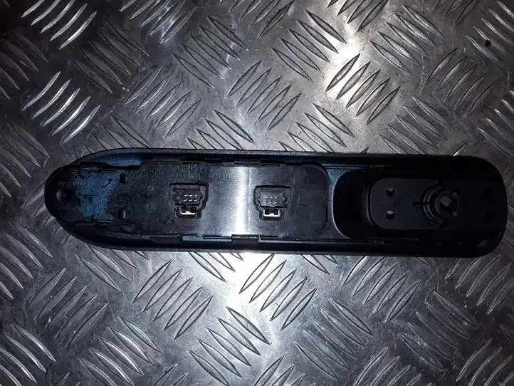 Peugeot 407 (2004 - 2011) 96468704XT Кнопка стеклоподъемников — фото 2