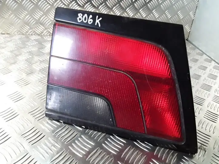 Peugeot 806 (1999 - 2002) 45101 Задний фонарь в крышке багажника — фото 1
