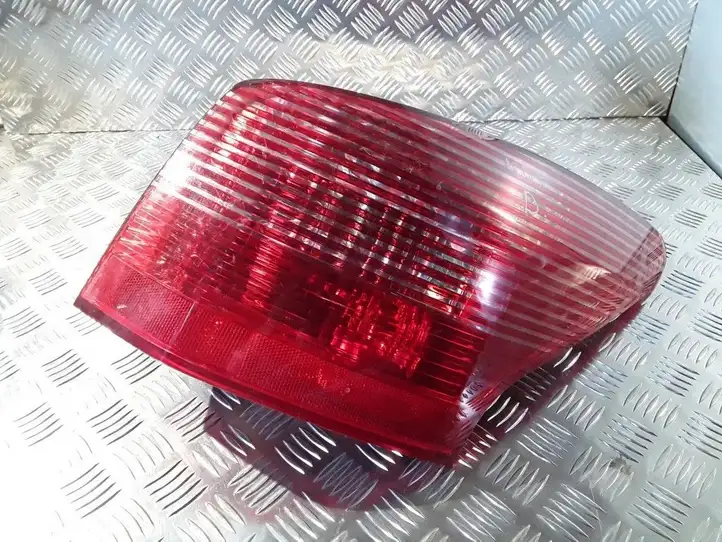 Peugeot 407 (2004 - 2011) 9641948580 Задний фонарь в кузове — фото 1