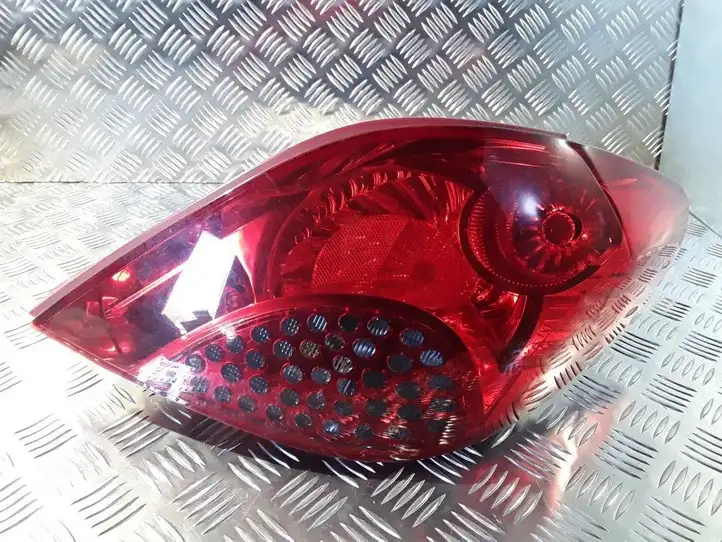Peugeot 207 (2006 - 2009) 9649986580 Задний фонарь в кузове — фото 1