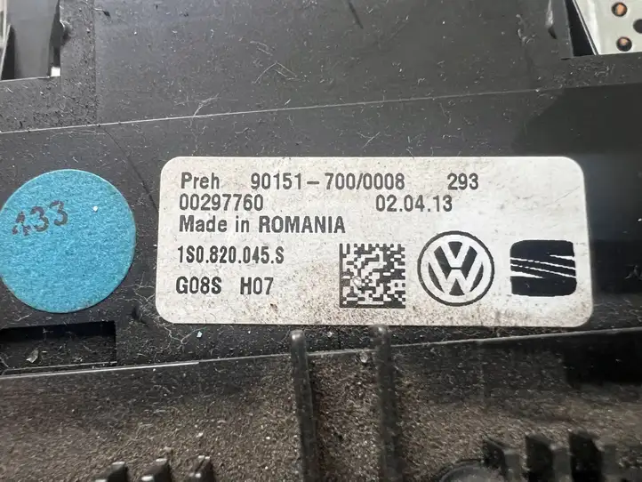 Seat Mii (2011 - 2021) 1SL035156A Магнитола / мультимедийная система — фото 4