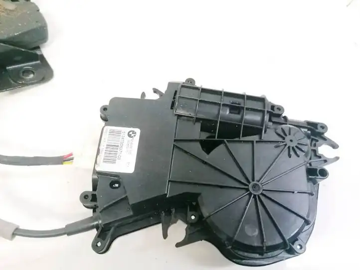 BMW 5 GT F07 (2010 - 2017) 5124720837103 Замок крышки багажника — фото 2