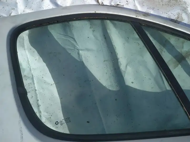 Renault Trafic II (X83) (2002 - 2014) Стекло передней двери — фото 2