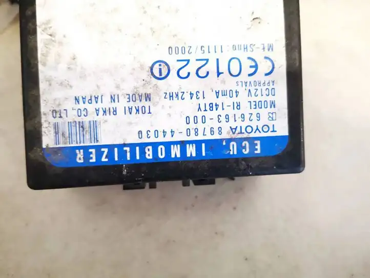 Toyota Avensis Verso (2001 - 2004) 8978044030 Блок иммобилайзера — фото 2