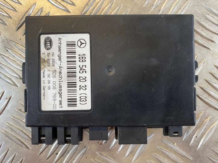 Mercedes-Benz C W203 (2000 - 2007)  1695452032 Блок управления крюка для прицепа