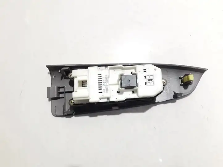 Toyota Corolla Verso E121 (2001 - 2004) 514951b00 Кнопка стеклоподъемников — фото 2