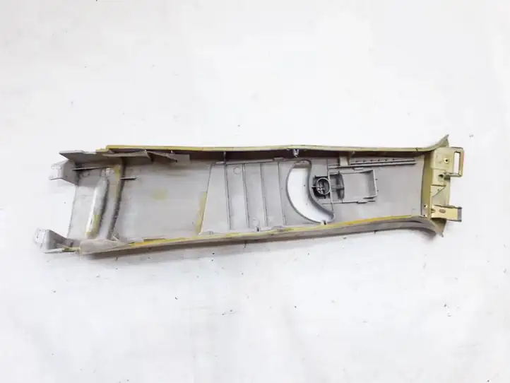 Toyota Avensis Verso (2004 - 2009) 7313530050 Прочие детали салона — фото 2