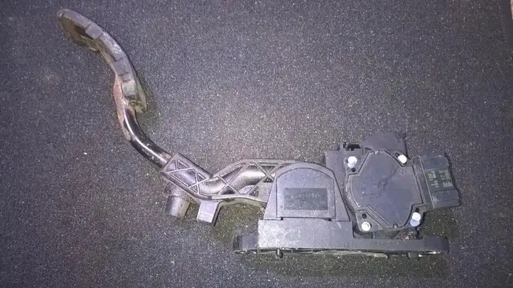 Skoda Octavia Mk1 (1U) (1996 - 2004) 0281002346 Педаль акселератора — фото 1