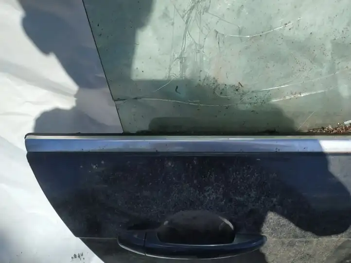 Citroen C6 (2005 - 2012) Накладка стекла задней двери — фото 2