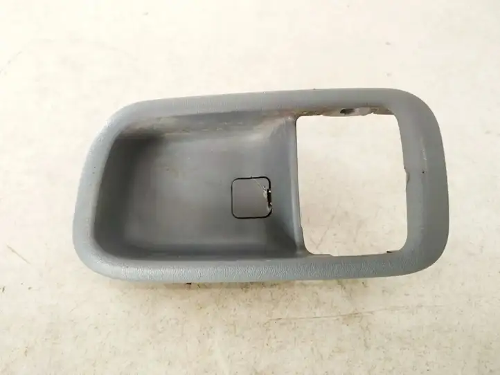 Toyota RAV 4 (XA20) (2000 - 2005) 6927830080 Прочие детали салона — фото 2