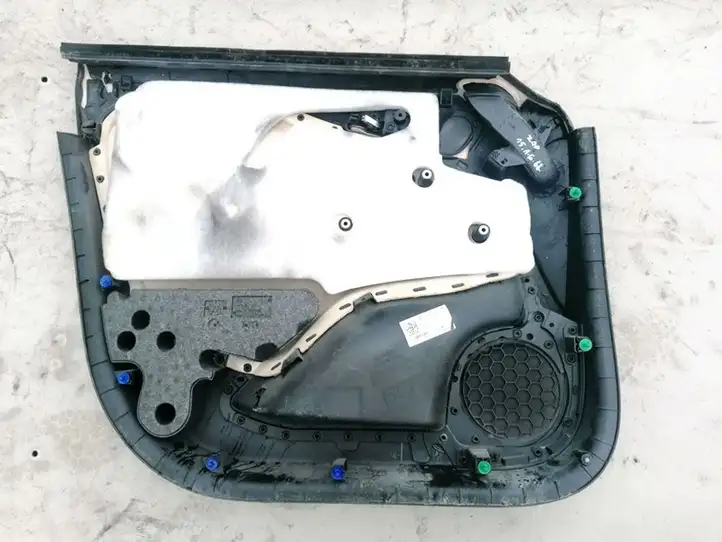 Opel Zafira C (2014 - 2016) 340685796 Обшивка передней двери — фото 2