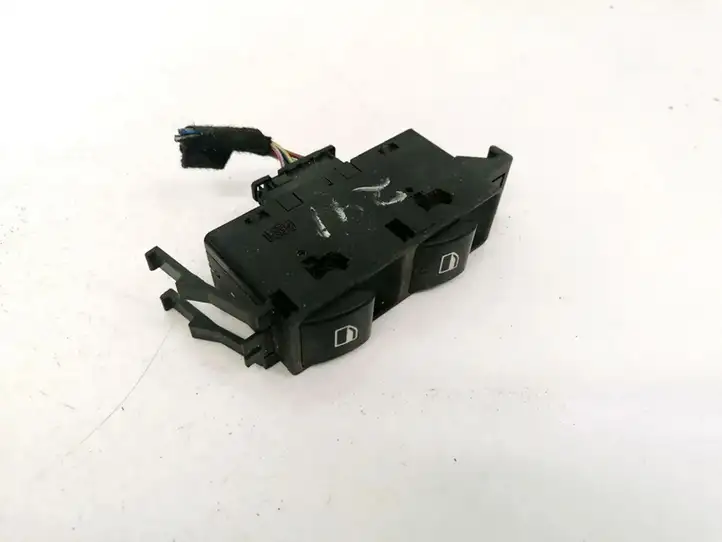 BMW 3 E46 (1998 - 2005) 03120220 Кнопка стеклоподъемников — фото 1