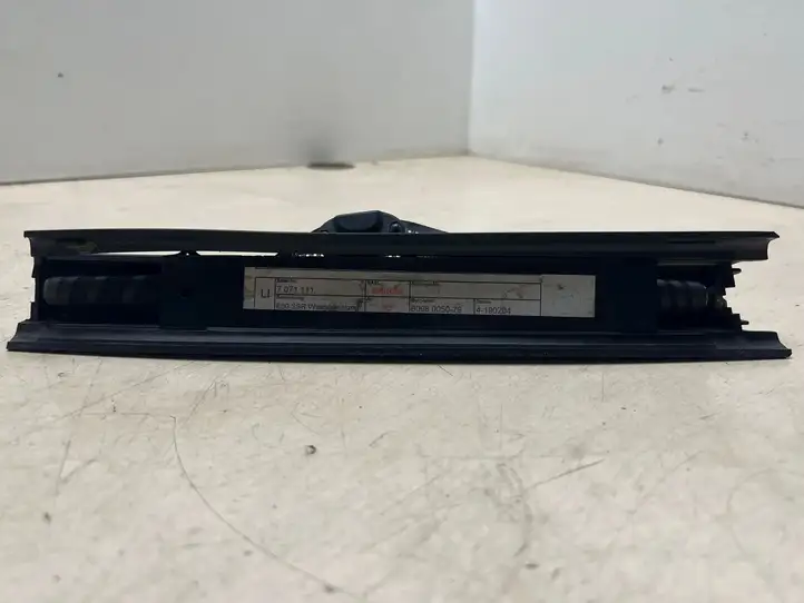 BMW 5 E60 E61 (2004 - 2010) 7071111 Солнцезащитная шторка заднего бокового окна — фото 2