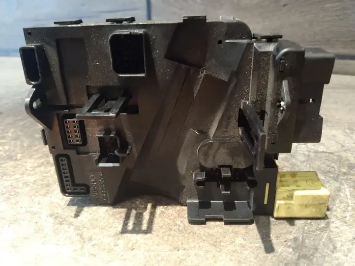 Volkswagen Touran I (2003 - 2010) 1K0953549A Датчик угла поворота руля — фото 3