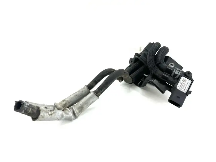 Audi A3/S3 8P (2008 - 2013) 0281006083 Датчик давления выхлопных газов — фото 3