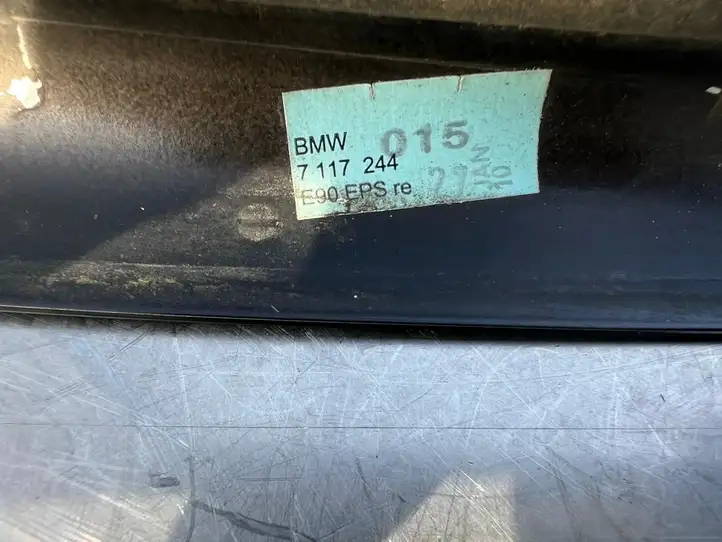 BMW 3 E90 E91 (2005 - 2012) 7117244 Облицовка заднего бокового стекла — фото 2