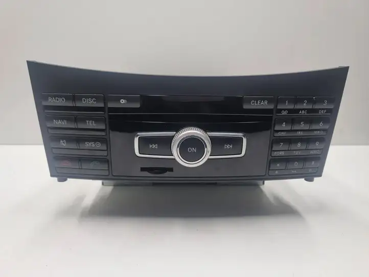 Mercedes-Benz E W212 (2009 - 2016) A2129007313 Магнитола / мультимедийная система — фото 1