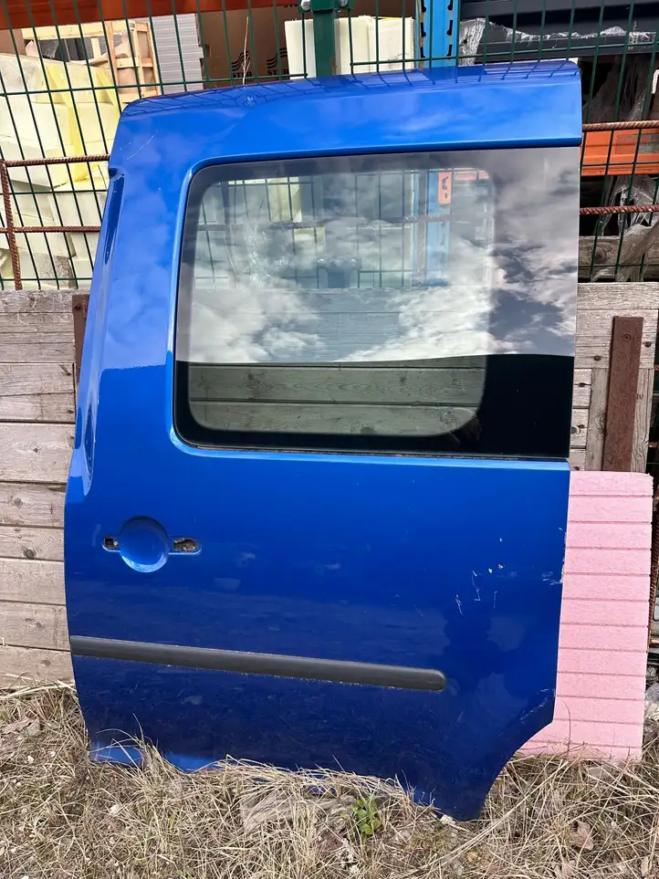 Volkswagen Caddy (2004 - 2010) Боковая раздвижная дверь — фото 5