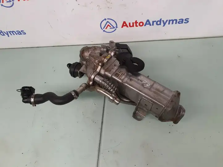 BMW 5 F10 F11 (2009 - 2016) 11717823210 Охладитель клапана EGR — фото 1