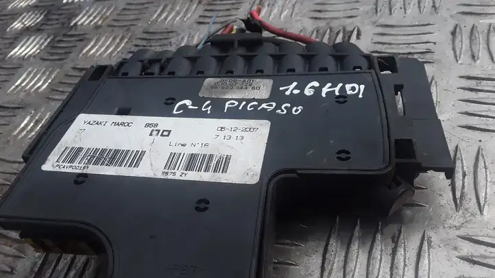 Citroen C4 I Picasso (2006 - 2013) 9662914480 Блок предохранителей — фото 2
