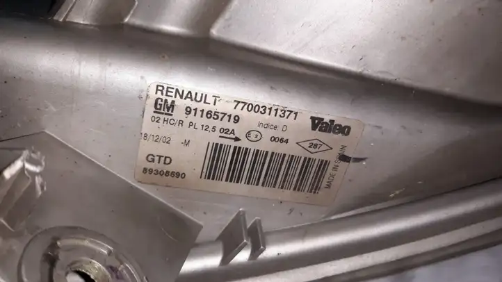 Renault Trafic II (X83) (2002 - 2014) 7700311371 Передняя фара — фото 2
