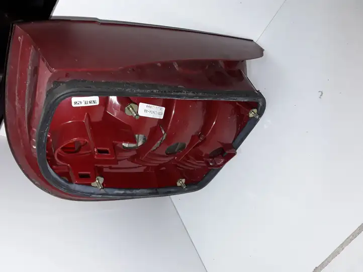 Skoda Fabia Mk1 (6Y) (1999 - 2007) 6Y6945096 Задний фонарь в кузове — фото 2