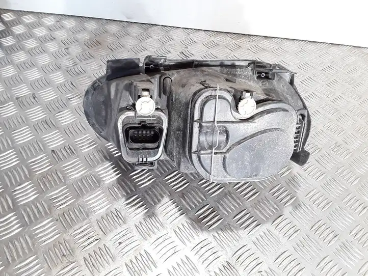 Volkswagen Golf IV (1998 - 2005) Передняя фара — фото 3