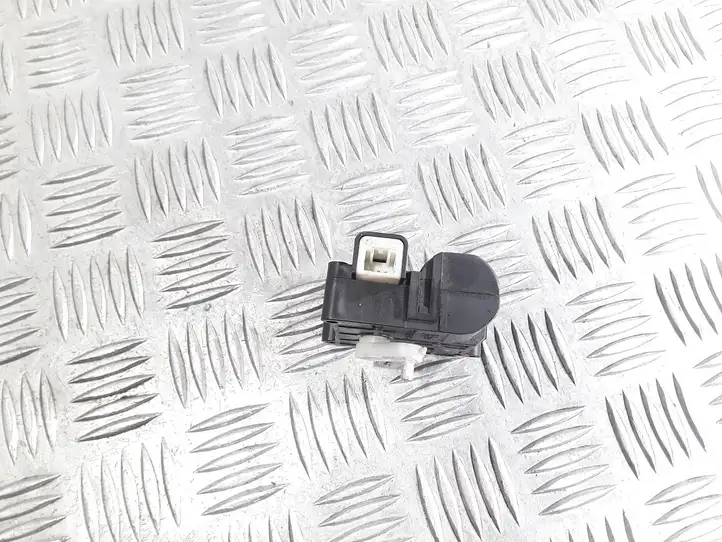 Toyota Avensis T250 (2006 - 2009) 1138002051 Двигатель задвижки потока воздуха — фото 3