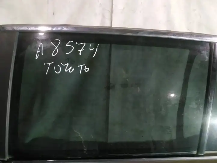 Toyota Avensis T270 (2012 - 2015) Стекло задней двери — фото 1