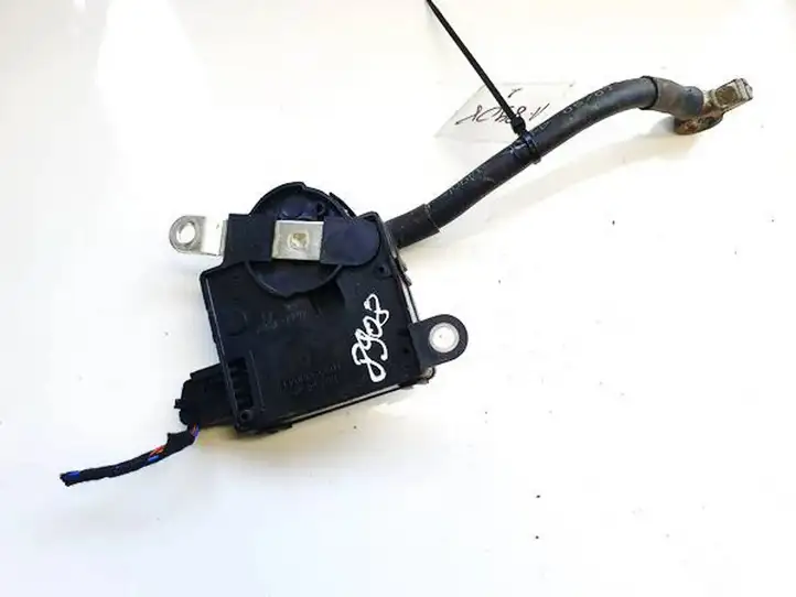 Audi A6 S6 C6 4F (2004 - 2008) 4f0915181a Плюсовой провод аккумулятора — фото 2