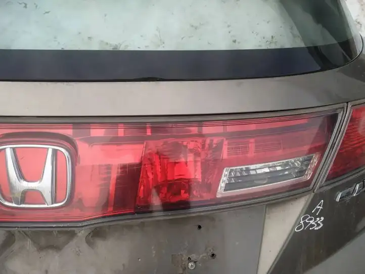 Honda Civic (2006 - 2011) Подсветка номера — фото 4