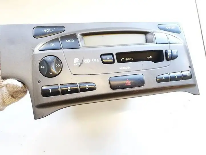 Nissan Primera (2000 - 2001) 7649340318 Магнитола / мультимедийная система — фото 2