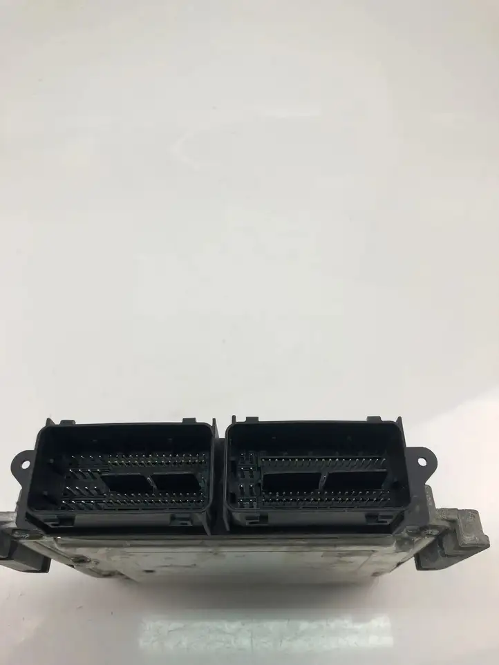 Ford Focus (2011 - 2015) FV6112A650XB Блок управления двигателем (ECU) — фото 4
