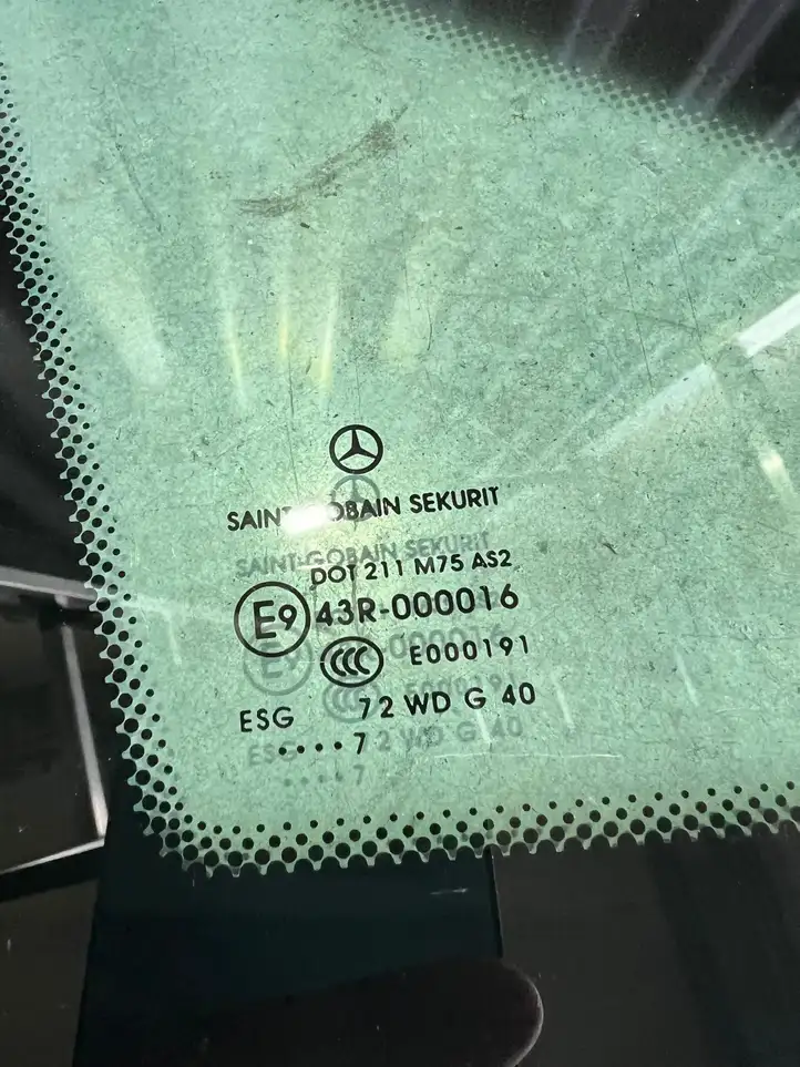 Mercedes-Benz Vito Viano W639 (2003 - 2010) A6396735205 Треугольное стекло кузова — фото 3