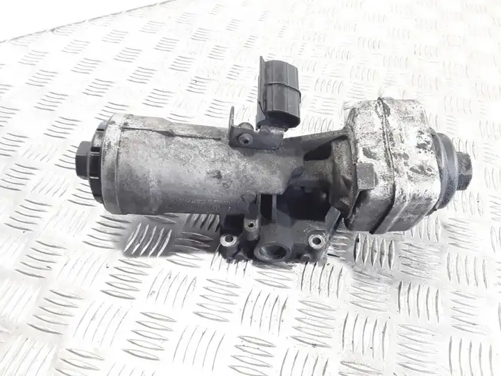 Volkswagen PASSAT B6 (2005 - 2010) 045115389E Кронштейн масляного фильтра — фото 2