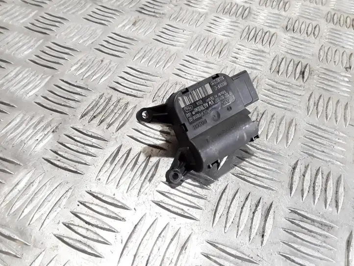 Volkswagen Touran I (2003 - 2010) 0132801337 Двигатель задвижки потока воздуха — фото 1