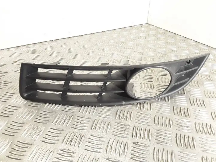 Volkswagen PASSAT B6 (2005 - 2010) 3C0853665A Решетка противотуманной фары — фото 1