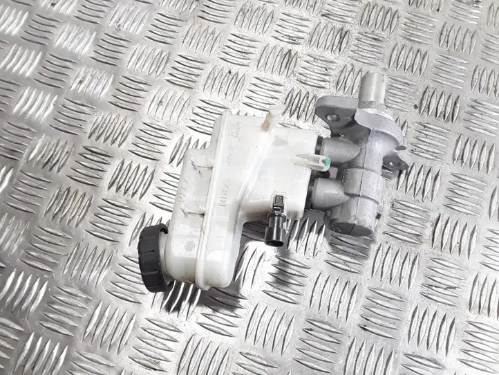 Opel Meriva B (2010 - 2014) 32666978 Главный тормозной цилиндр — фото 3
