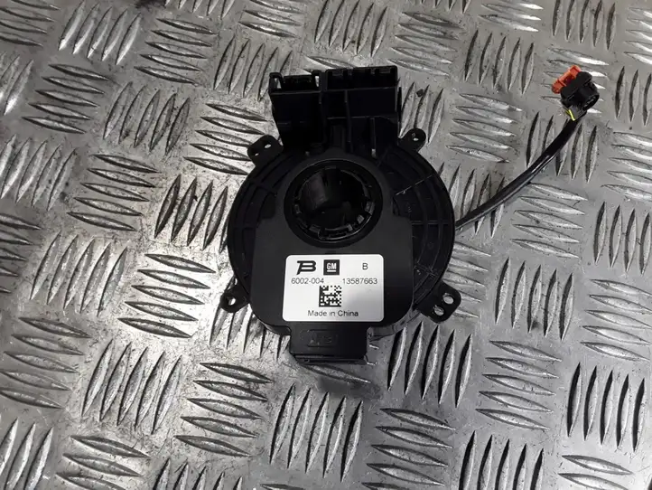 Opel Astra J (2012 - 2015) 13587663 Контактное кольцо SRS — фото 2