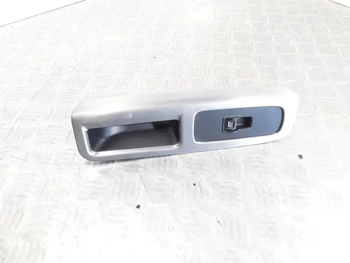 Volvo V50 (2004 - 2008) 30773214 Кнопка стеклоподъемников — фото 1