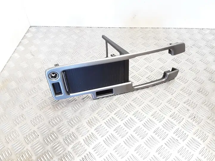 Volvo V50 (2004 - 2008) Рамка рычага КПП — фото 1