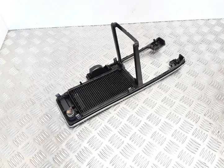 Volvo V50 (2004 - 2008) Рамка рычага КПП — фото 2
