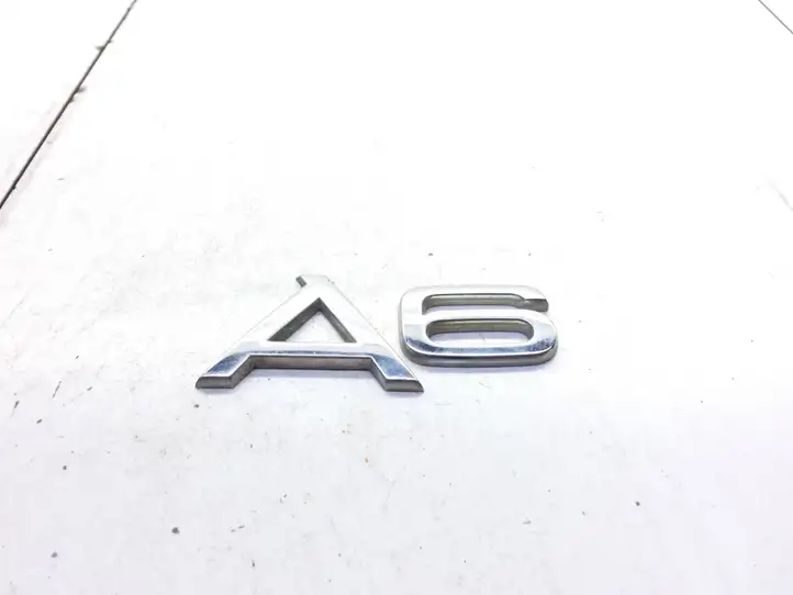 Audi A6 S6 C5 4B (2001 - 2004) Эмблема производителя — фото 1