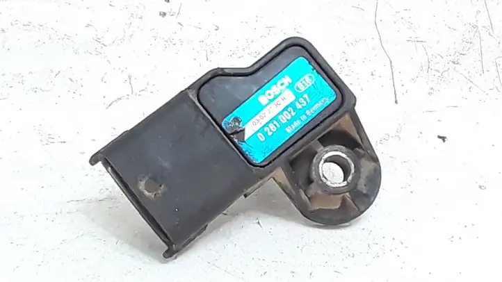 Opel Astra G (1998 - 2004) 0281002437 Датчик давления воздуха впуска — фото 2