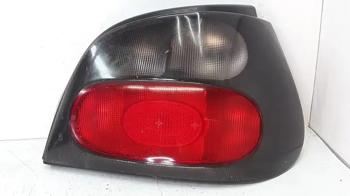 Renault Megane I (1995 - 2002) 7700828138 Задний фонарь в кузове — фото 1