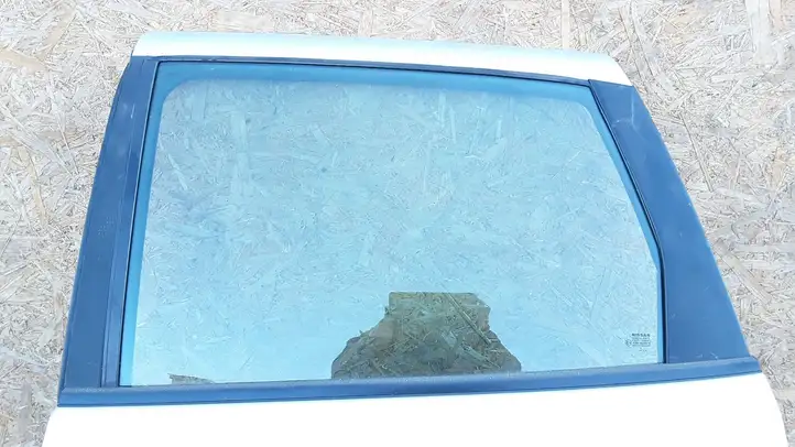 Nissan Almera (2000 - 2006) E943R000015 Стекло задней двери — фото 1