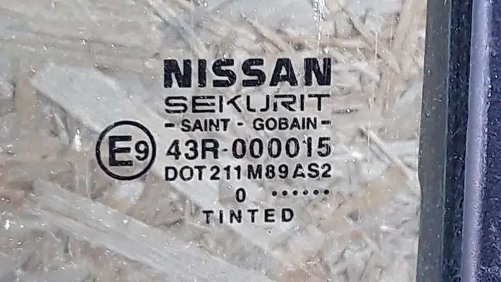 Nissan Almera (2000 - 2006) E943R000015 Стекло задней двери — фото 2